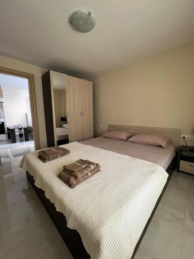 Jenny'S Apartments אגיה טריאדה מראה חיצוני תמונה
